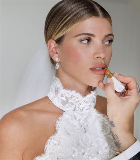 sofia richie makeup.